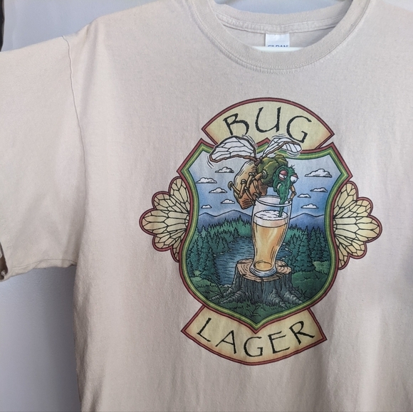 The Liberal Cup Pub Hallowell Maine Bug Lager T-shirt, Large - Picture 2 of 6